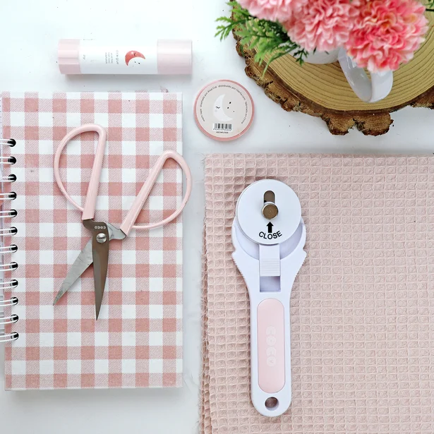 C&uacute;ter rotatorio, especial costura