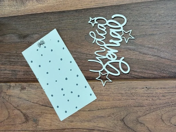 Chipboard Lettering Un D&iacute;a Genial